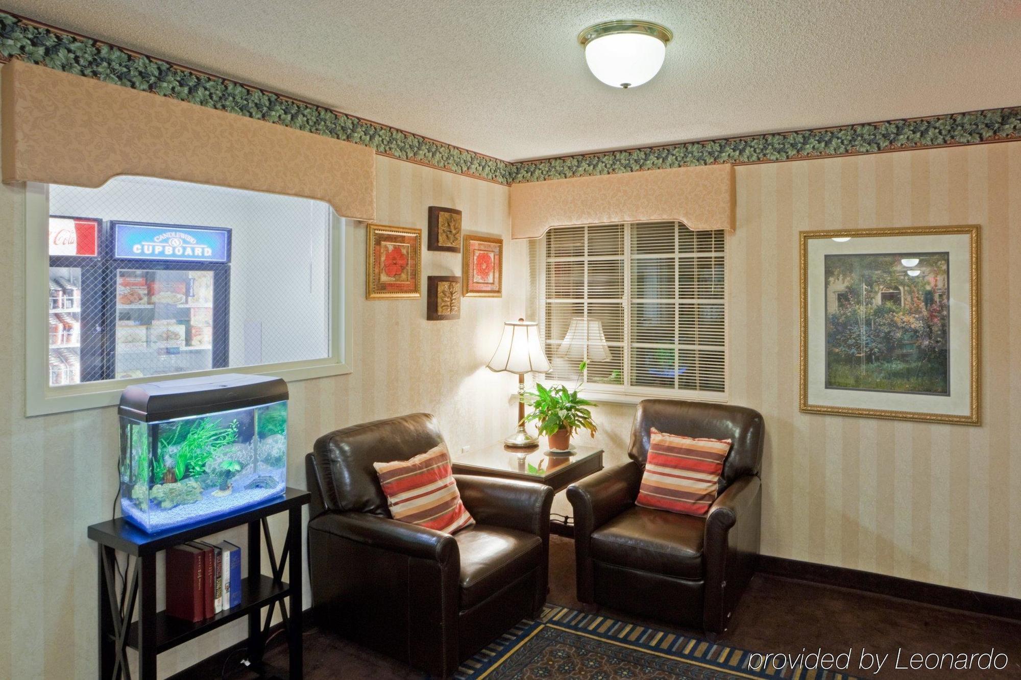 Candlewood Suites Washington-Fairfax By Ihg Интерьер фото
