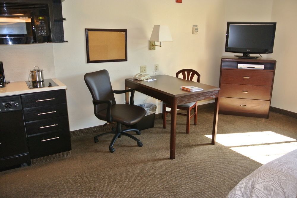Candlewood Suites Washington-Fairfax By Ihg Экстерьер фото