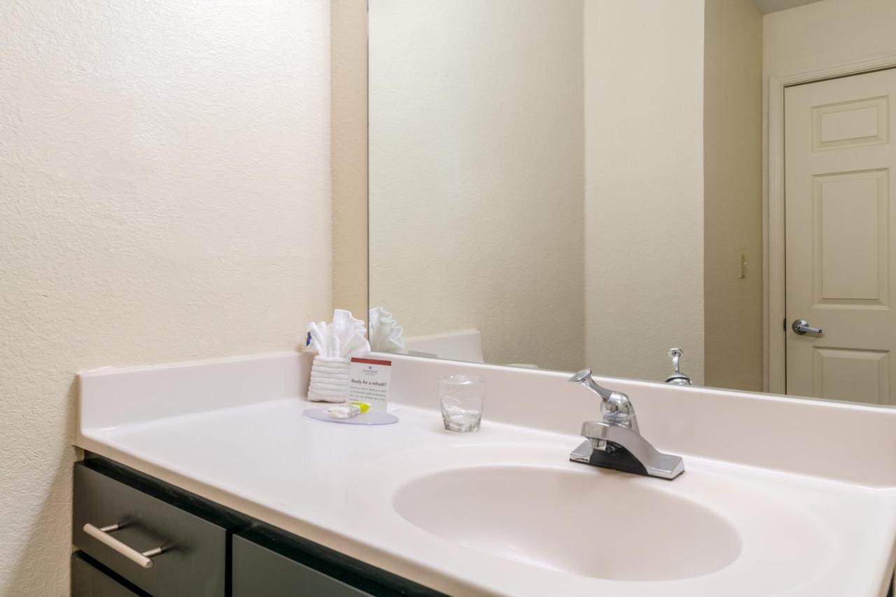 Candlewood Suites Washington-Fairfax By Ihg Экстерьер фото